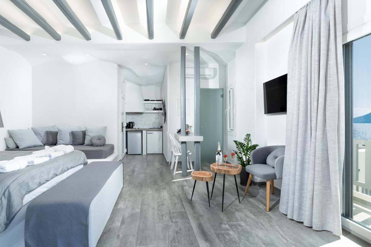 El_Puerto Luxury Port Suites Naxos City Exterior foto